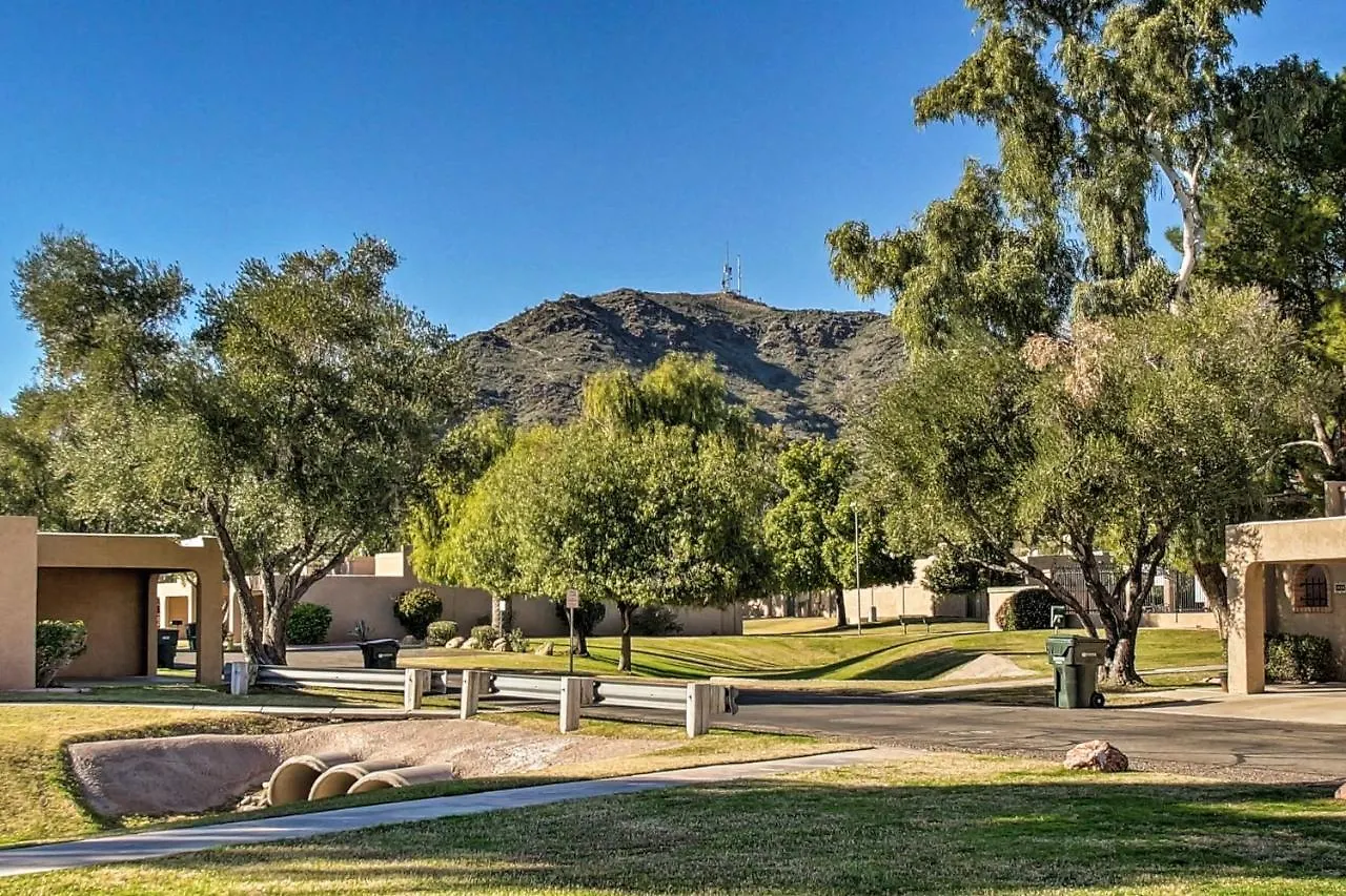 Phoenix Home Golf, Hike, And Explore Downtown!
