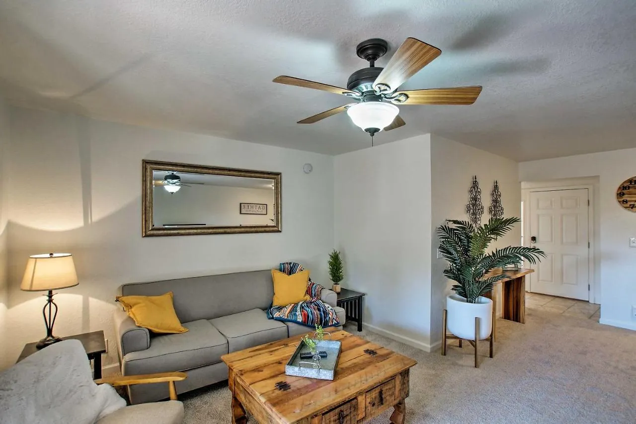 Phoenix Home Golf, Hike, And Explore Downtown! Semesterbostad