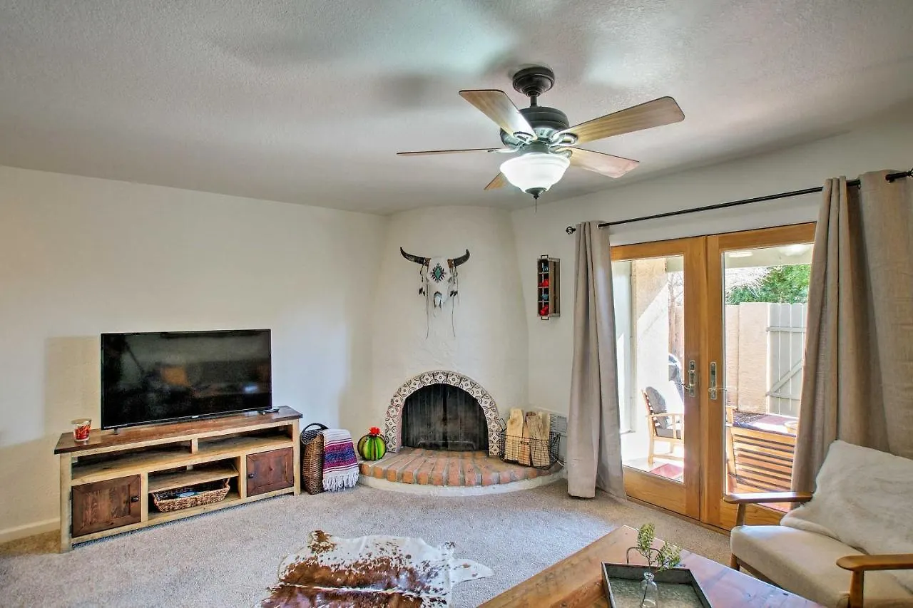 Semesterbostad Phoenix Home Golf, Hike, And Explore Downtown!